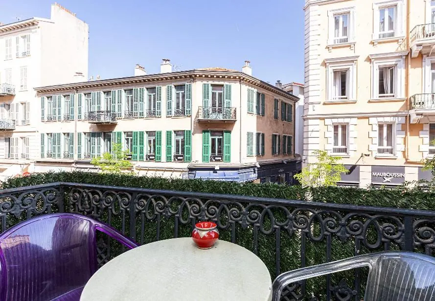 Apartment Loft Place Massena Avec Terrasse Nice